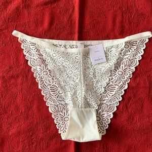 New Auden White Lace Cheeky Panties - size Large